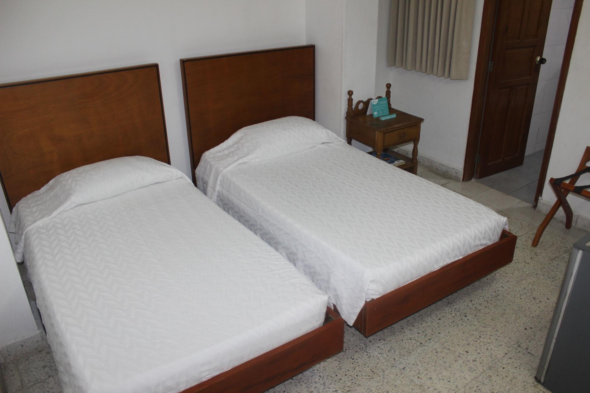Hotel Monterrey บาร์รังกีญา ภายนอก รูปภาพ