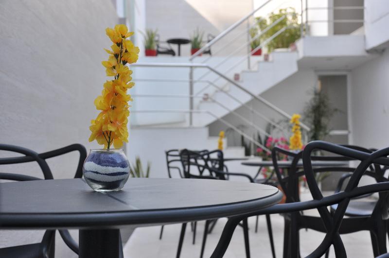 Hotel Monterrey บาร์รังกีญา ภายนอก รูปภาพ