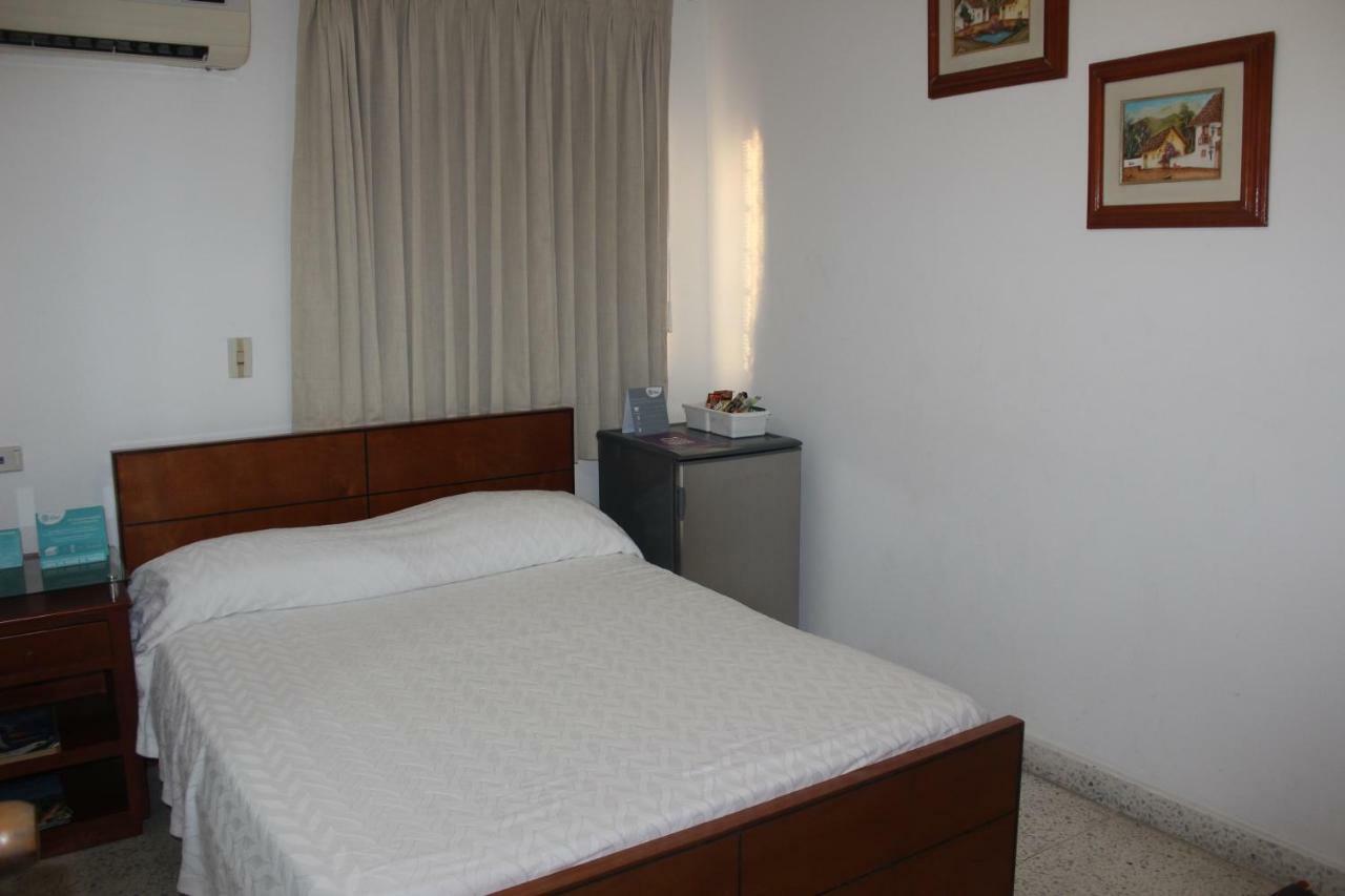 Hotel Monterrey บาร์รังกีญา ภายนอก รูปภาพ