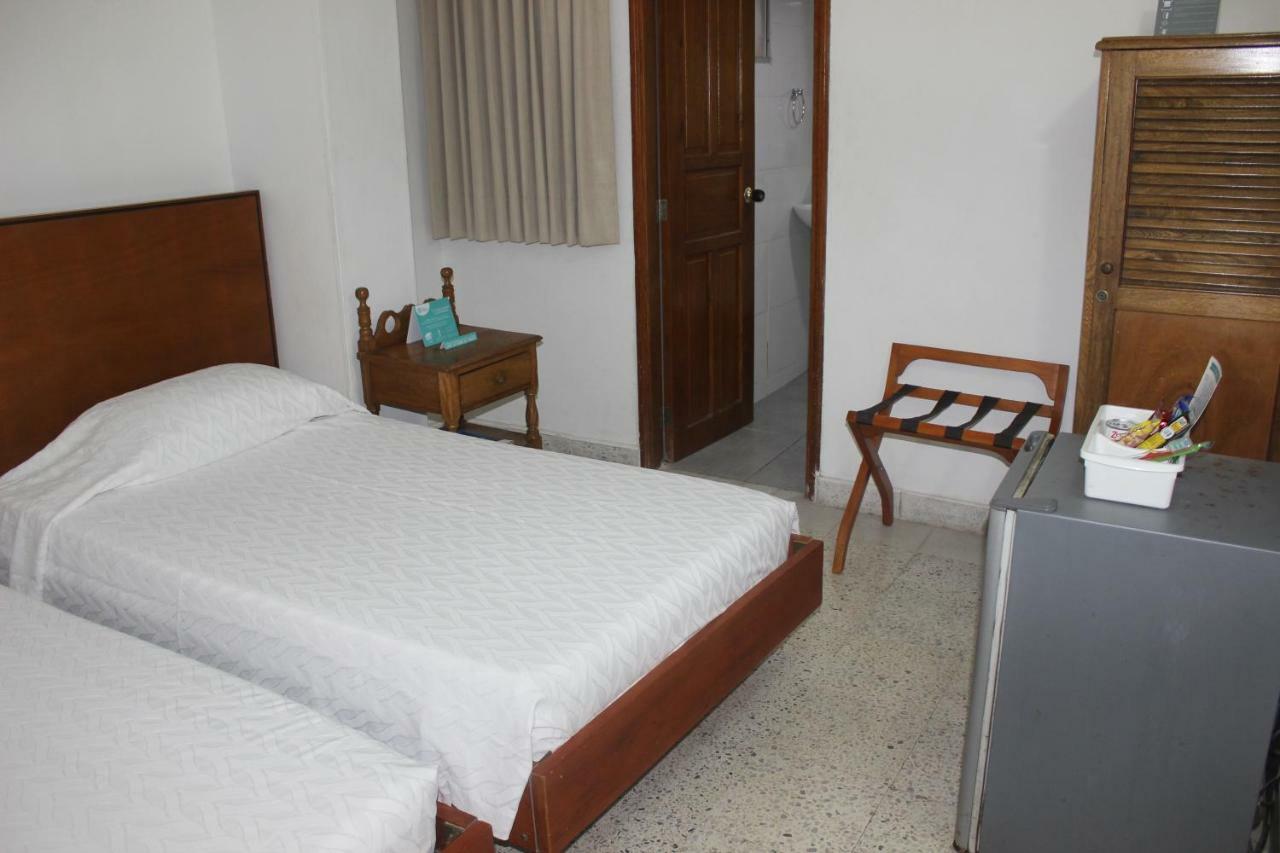 Hotel Monterrey บาร์รังกีญา ภายนอก รูปภาพ